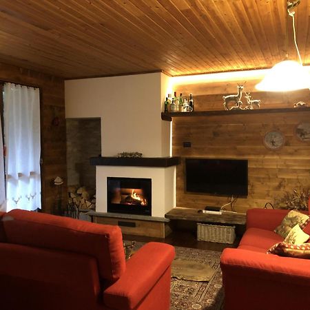 Appartamento Ampio Giardino Adiacente Piste Sci 4/6 Posti Letto La Thuile Exteriör bild