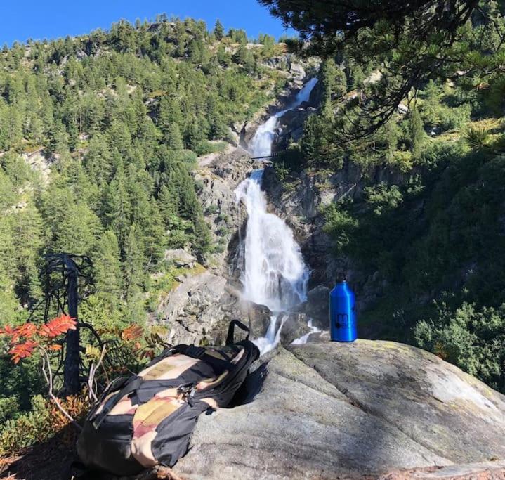 Appartamento Ampio Giardino Adiacente Piste Sci 4/6 Posti Letto La Thuile Exteriör bild